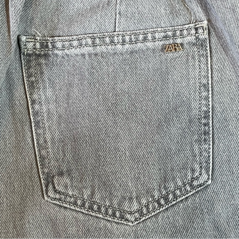 Zara High Rise Baggy Fit Gray Jeans Retro Style 90’s Inspired Women’s Size 2 - Picture 4 of 10